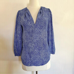 Joie Silk Top Blue and White Geometric Print Popover Shirt Blouse Size XS